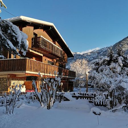Chalet La Cachette Cyclists & Skiers Ле-Бур-д'Уазан Екстер'єр фото