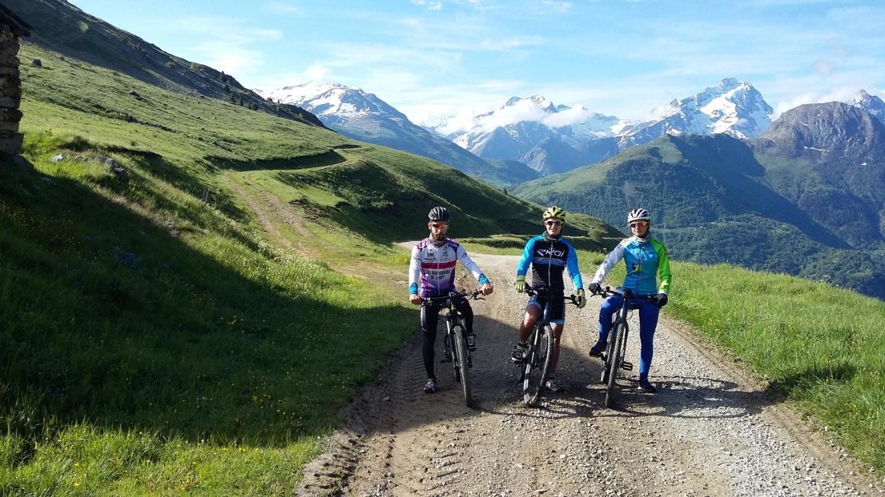 Chalet La Cachette Cyclists & Skiers Ле-Бур-д'Уазан Екстер'єр фото